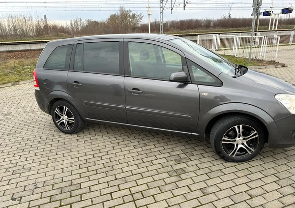 Opel Zafira cena 17900 przebieg: 133000, rok produkcji 2009 z Pruszków małe 232